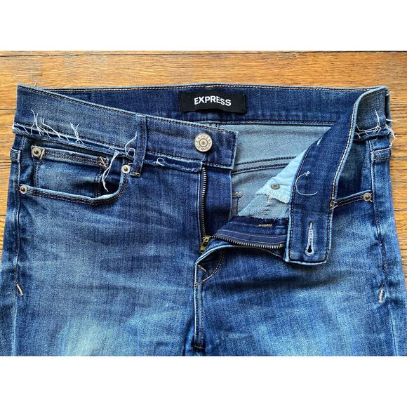 EXPRESS Distressed Stretch Mid-Rise Denim Leggings sz 6R - Picture 6 of 16